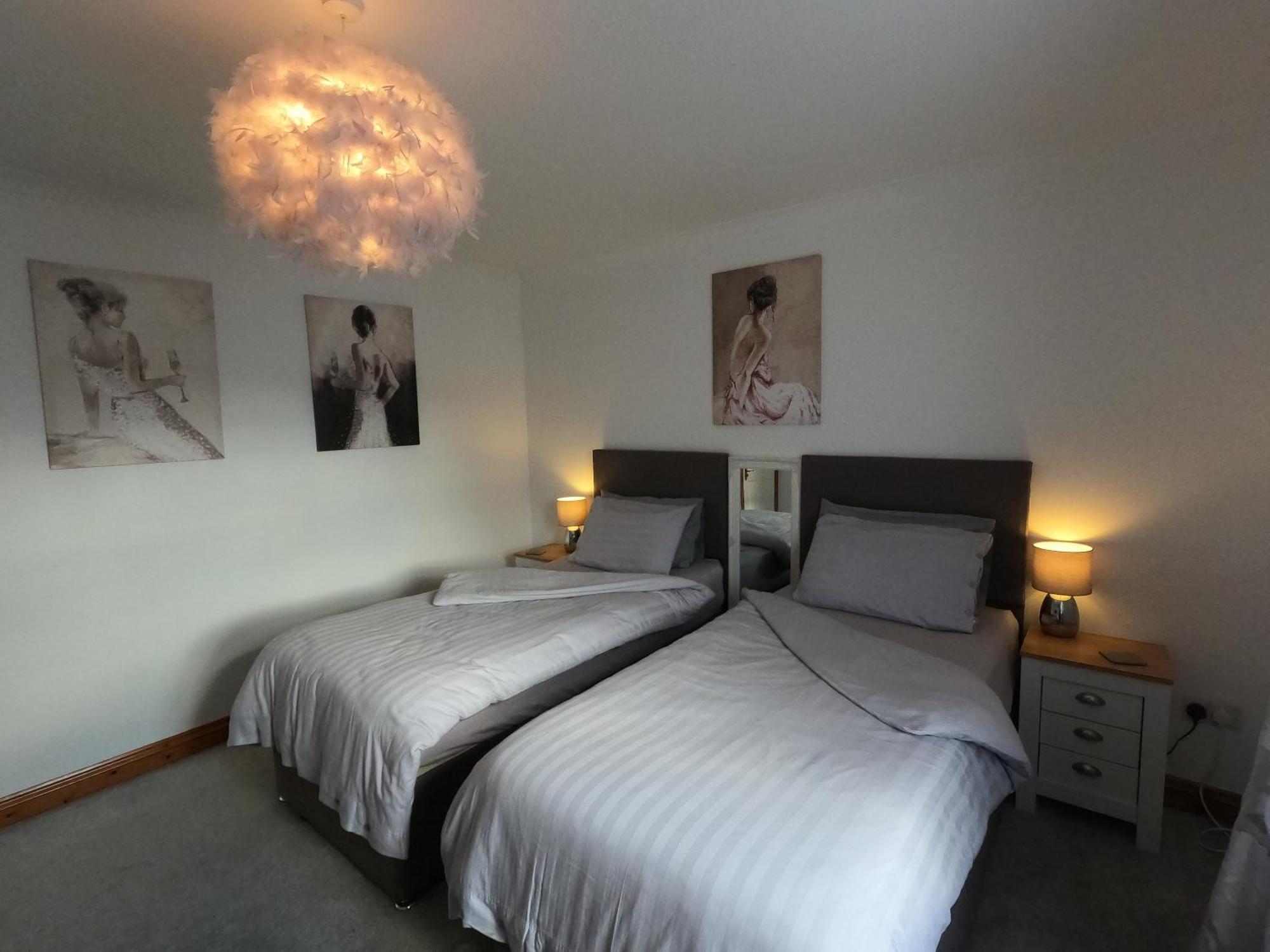 Cribyn Lodge Brecon Bagian luar foto